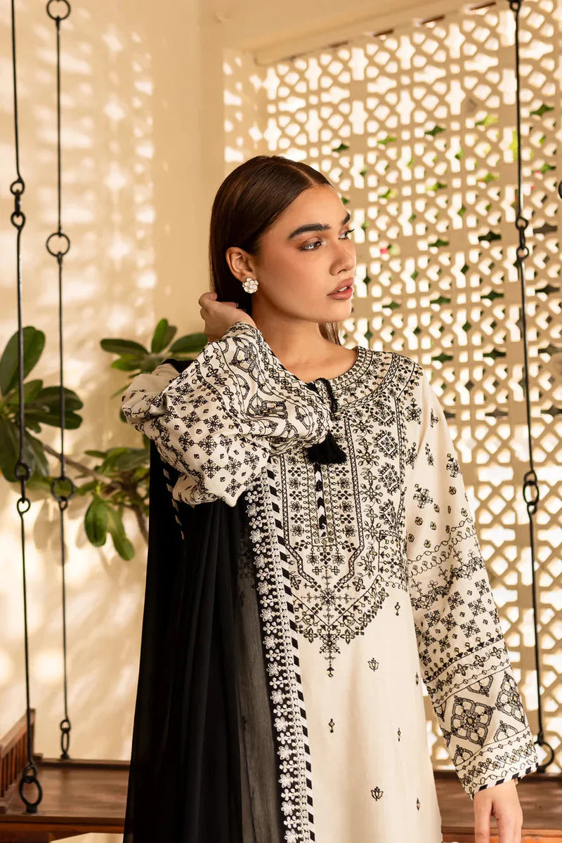 Zoom BATIK-3PC LAWN With Embroidery