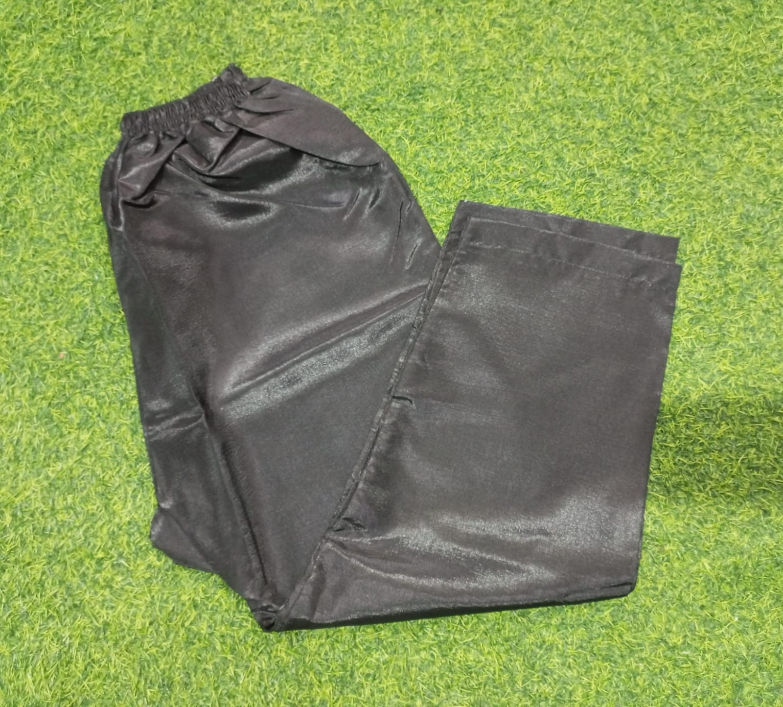 Silk Capri For Girls and Woman (Easy Matching With Any Fancy Shirt)
