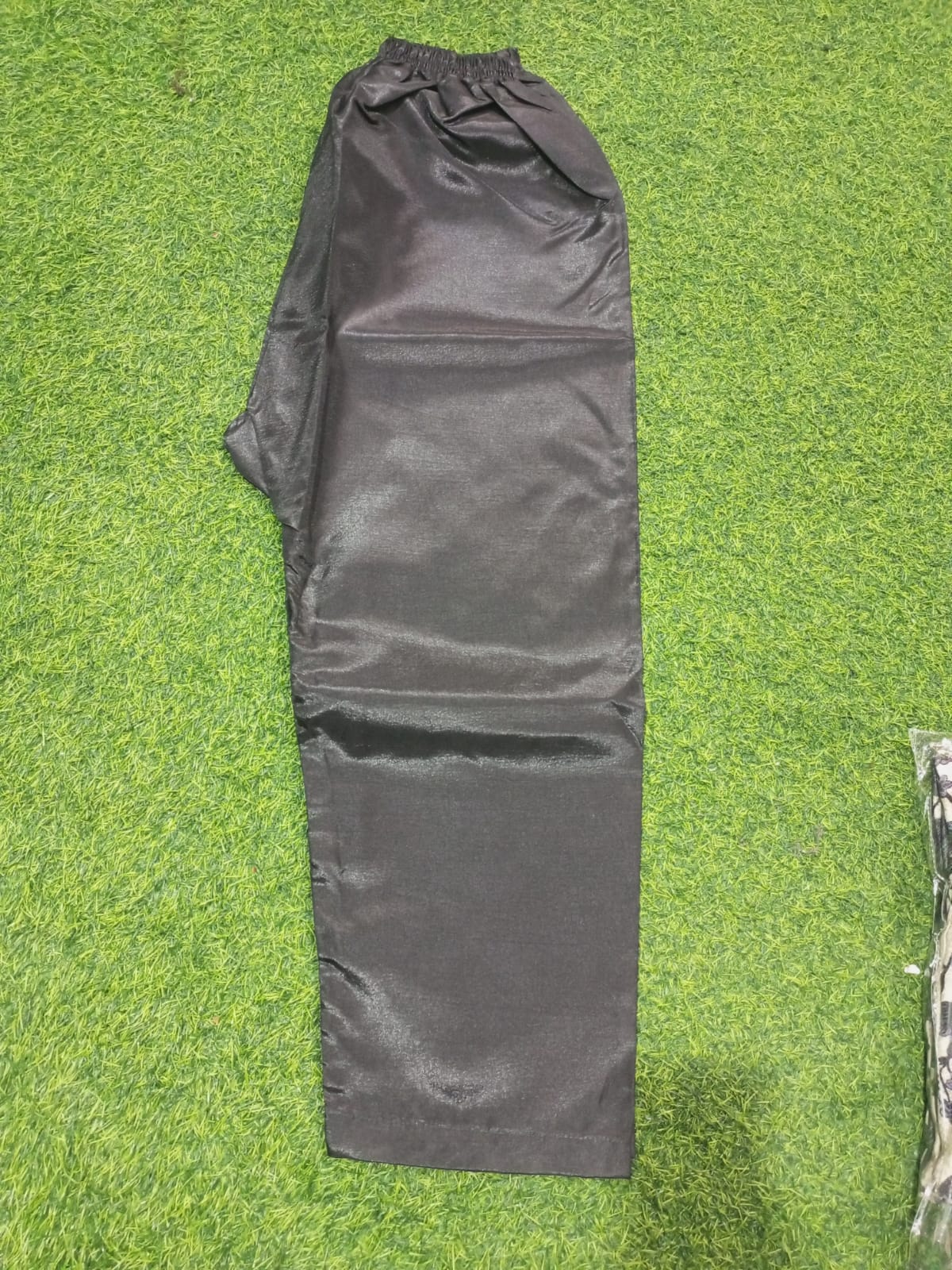 Silk Capri For Girls and Woman (Easy Matching With Any Fancy Shirt)