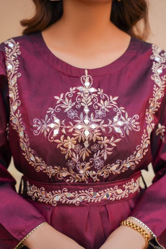 ELEGANT FLAIR HANDMADE 2-PC FROCK